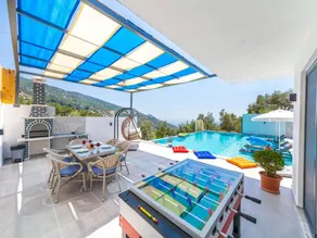 House with garden, BBQ & private pool - Image 2