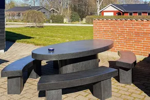 Holiday home with barbeque, terrace & garden | Dogs allowed - Image 2