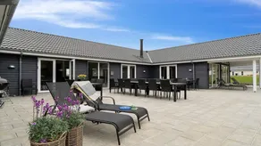 House with terrace, pool & sauna | Pet-friendly - Image 5