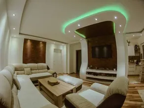 Apartment with terrace - Image 4