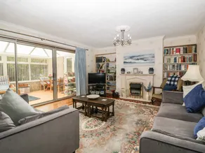 Family-oriented cottage with garden | Pet-friendly - Image 4
