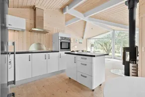Fully equipped nice holiday home with barbecue, jacuzzi & terrace - Image 4
