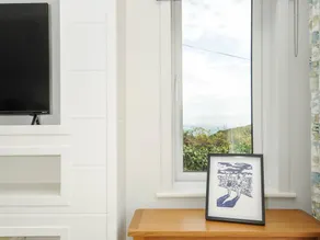 Cottage with BBQ & garden | Beach view - Image 5