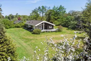 House with terrace & garden - Image 3