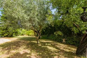 Holiday home with garden, private pool & terrace - Image 5