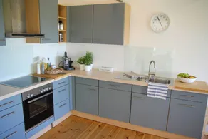 Family-oriented holiday home with terrace & garden - Image 3