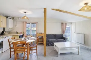 Cottage avec piscine, barbecue et jardin | Vue jardin - Image 5