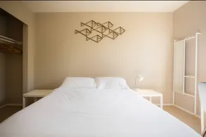 Big dedicated room | Next to the beach - Image 3