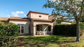 Nice house with terrace & pool | Lake view | Pet-friendly - Image 2
