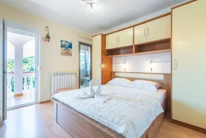 Apartamento con terraza y barbacoa | Vistas al mar | Admite perro - Image 5