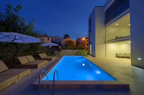Wunderschöne Ferienwohnung mit Terrasse, beheiztem Pool und Grill | Stadtblick | Strand in der Nähe - Image 2
