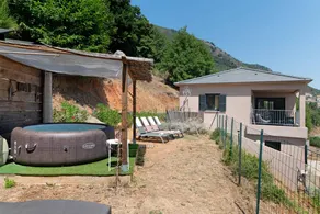 Magnifico appartamento accogliente e familiare con barbecue, terrazza e giardino | Vista sul giardino | Accetta animali domestici - Image 3