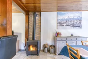 Apartment 'in Chalet' with Mountain View, Private Terrace and Wi-Fi - Image 5