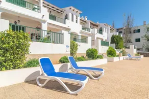 Family-friendly flat with terrace, garden & pool | Next to the beach - Image 4
