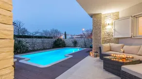 Villa entièrement équipée avec piscine privée, barbecue et jardin | Vue mer | À côté de la plage | Avec animaux autorisés - Image 2