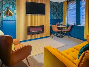 Family-oriented wonderful apartment | River view | Next to the beach - Image 3