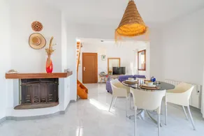 Holiday apartment with barbecue & terrace | Beach view | Close to the beach | Dogs allowed - Image 4