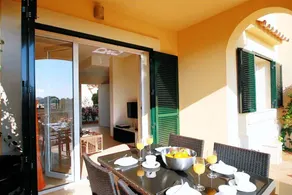 House with terrace, garden & pool | Sea view - Image 4