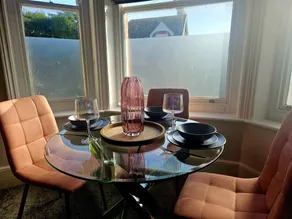 Cottage | City view - Image 2