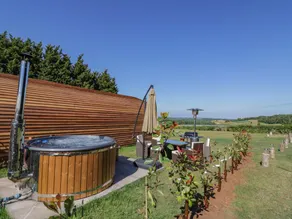 Child-friendly nice cottage with garden & jacuzzi | Dogs allowed - Image 2