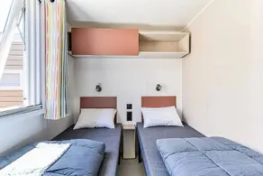 Wonderful mobile home with barbecue, garden & heated pool | Dogs allowed - Image 5