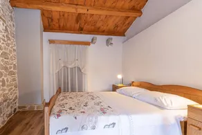 Holiday apartment with terrace - Image 3