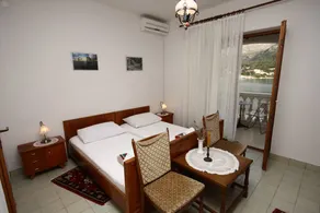 Pleasant private room with garden & terrace | Sea view | Dogs allowed - Image 2