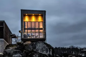 Modern Clifftop Cabin Rental on Lake Vättern in Sweden - Image 2