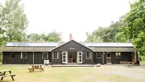 Child-friendly nice holiday home with barbeque & garden | Beach nearby | Pets are welcome - Image 3