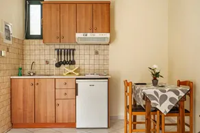 Studio with garden | Garden view - Image 4