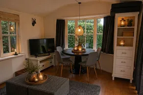 Holiday home with terrace & garden - Image 3