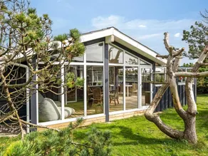Children-friendly house with terrace | Next to the beach | Dogs allowed - Image 5
