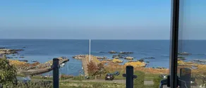 Child-friendly holiday home with garden, terrace & barbeque | Beach view | Beach nearby - Image 4