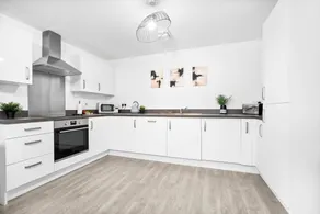 Beautiful apartment with 1 room for 2 persons - Image 4