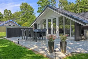 Child-friendly house with terrace, sauna & barbeque | Pets are welcome - Image 2