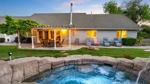 Summer Place by Avantstay Waterfall Spa + Backyard Atascadero Wine Country - Image 3