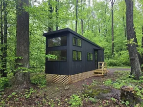 Oak: Woodland Tiny Home with Panoramic Views in Pennsylvania Stay - Image 2