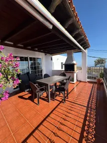 Family-friendly pleasant house with barbeque, terrace & jacuzzi | Sea view | Perfect for remote work - Image 4