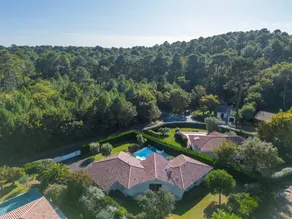 Fully equipped villa with private pool & garden | Pet-friendly - Image 5