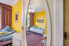 Dedicated room | Garden view - Image 3
