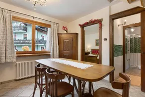 Apartment 'Trilocale 2' with Mountain View, Shared Terrace and Wi-Fi - Image 4