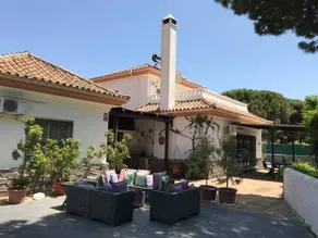 Fully equipped villa with pool | Dogs allowed - Image 4