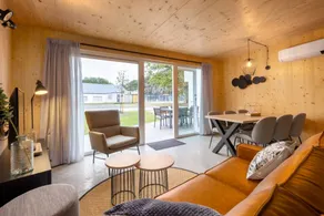 Bungalow with garden & terrace - Image 2