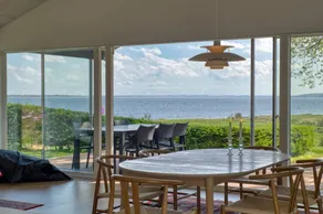Holiday home with terrace & barbeque | Water view - Image 3