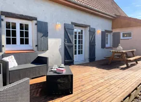 Voll ausgestattetes Ferienhaus mit Grill, Terrasse und Pool | Gartenblick - Image 3