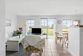 Fully equipped ample holiday home with jacuzzi, sauna & terrace | Sea view | Pets allowed - Image 2