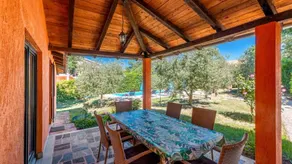 Familienorientiertes weiträumiges Ferienhaus mit privatem Pool, Garten und Terrasse - Image 5