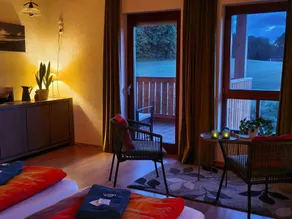 Apartamento con jardín y barbacoa - Image 2