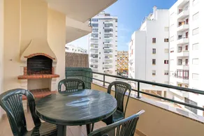 Flat with fast internet & barbecue | City view | Close to the beach - Image 2