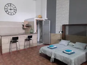 Vacation Apartment 'Industrial Loft' with Wi-Fi - Image 4